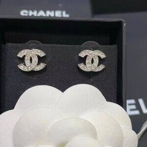 🩶 Chanel Silver Stud Earrings 🩶